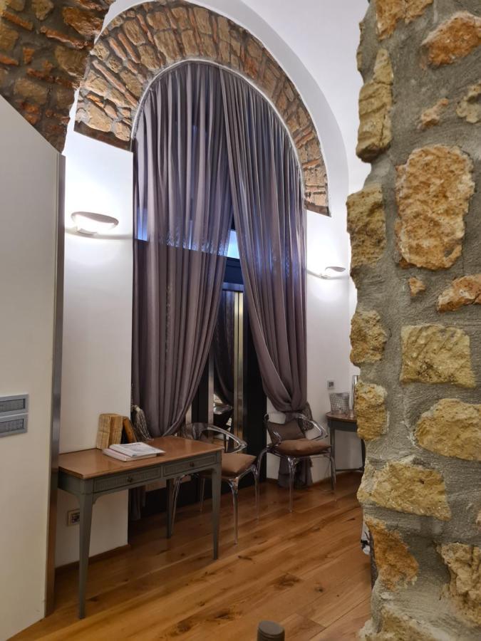 Incantevole Con Jacuzzi Rome Bagian luar foto